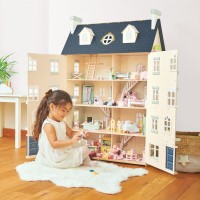 Domčeky a vybavenie pre bábiky